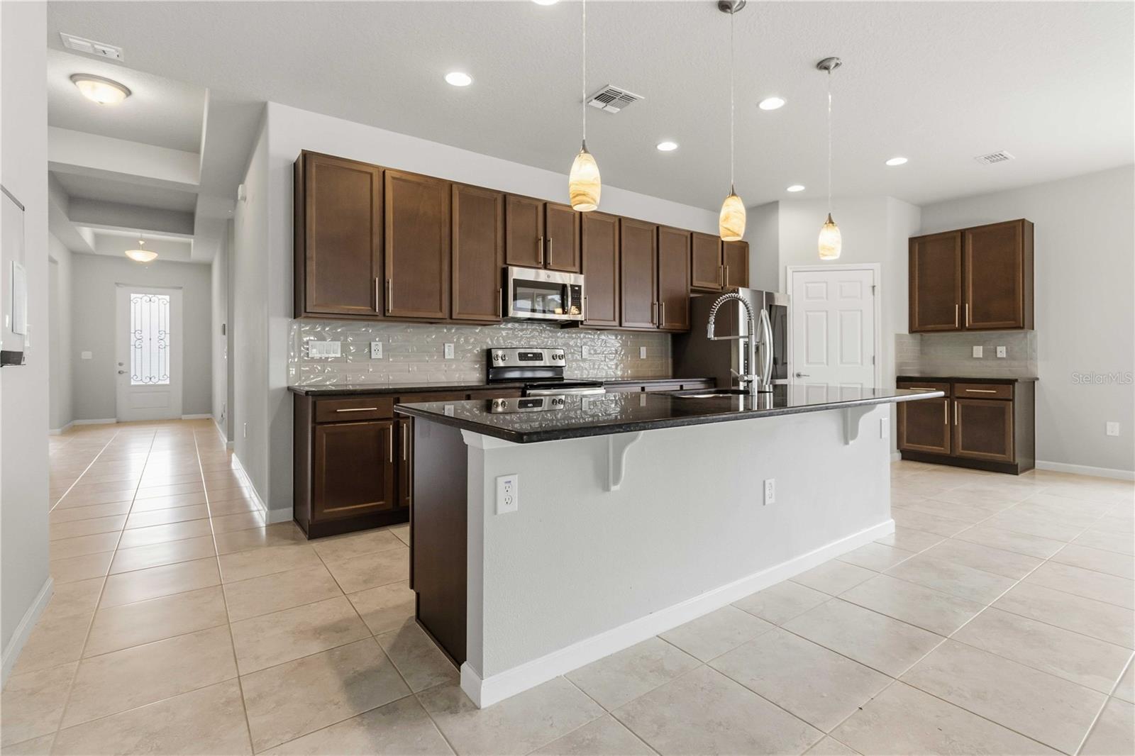 988 CORBIN CIRCLE SW