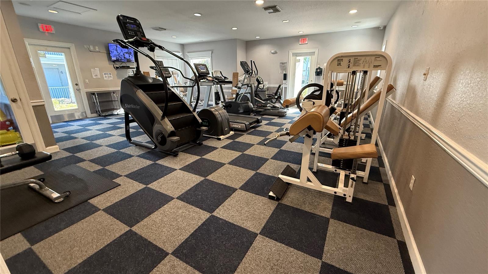 BELLA TERRA - Residential Lease