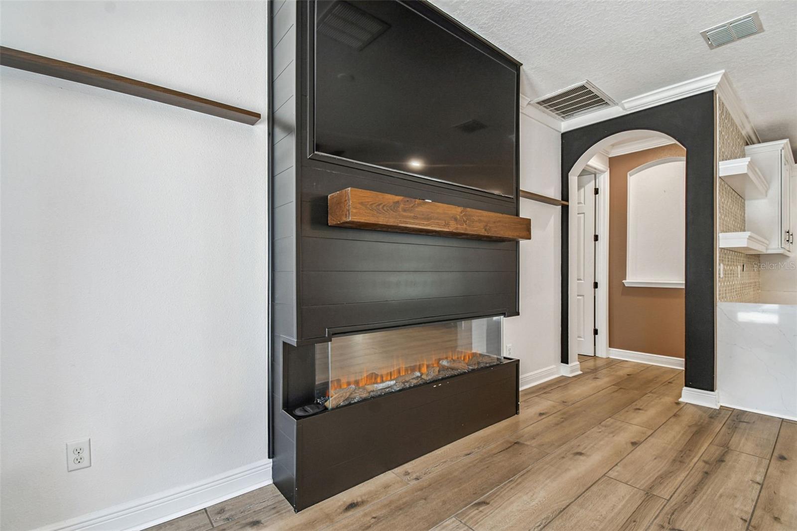 ESTUARY OF MOBBLY BAY - Residential