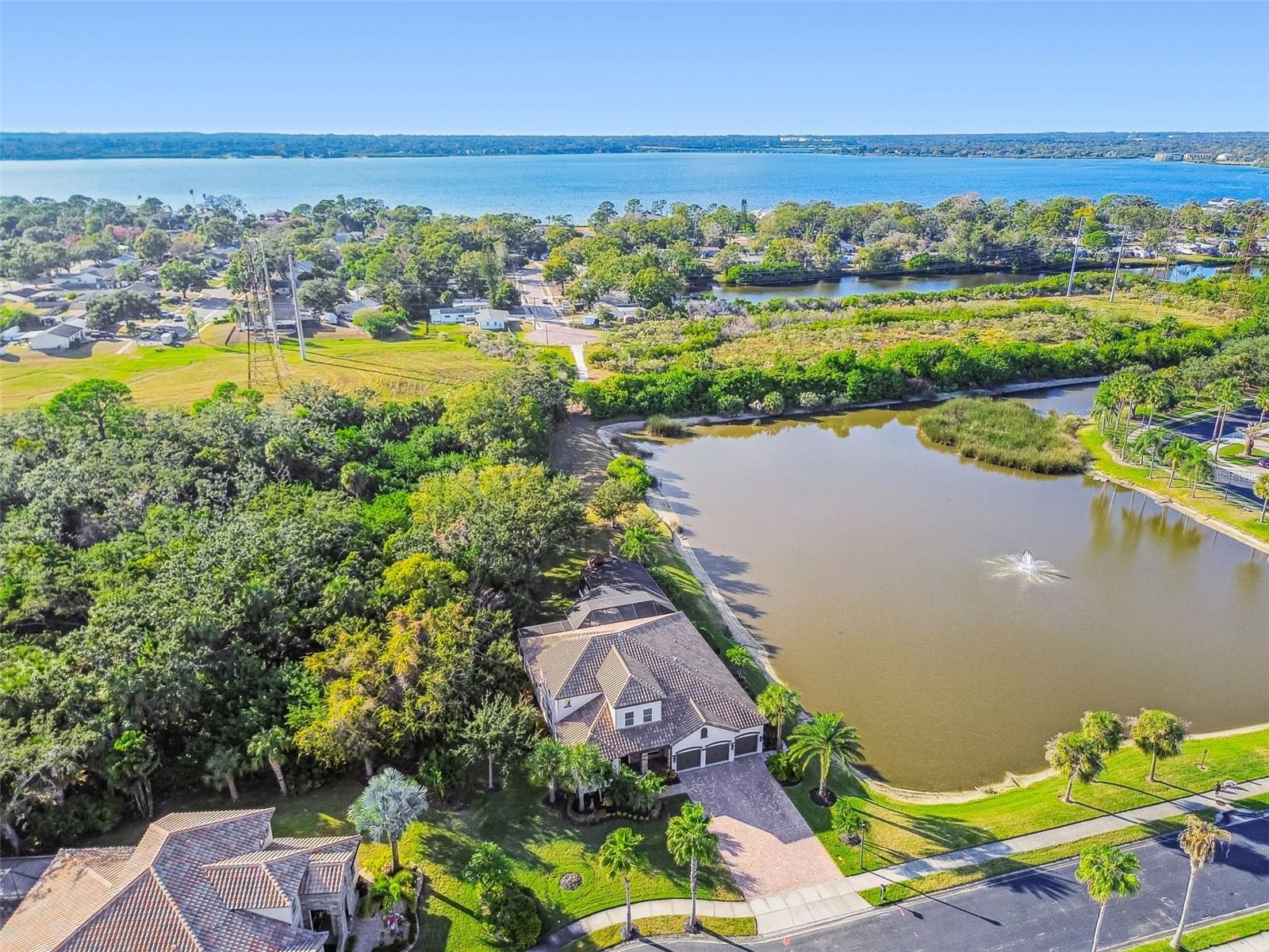 ESTUARY OF MOBBLY BAY - Residential