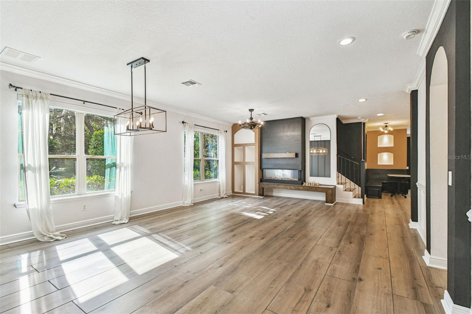 ESTUARY OF MOBBLY BAY - Residential