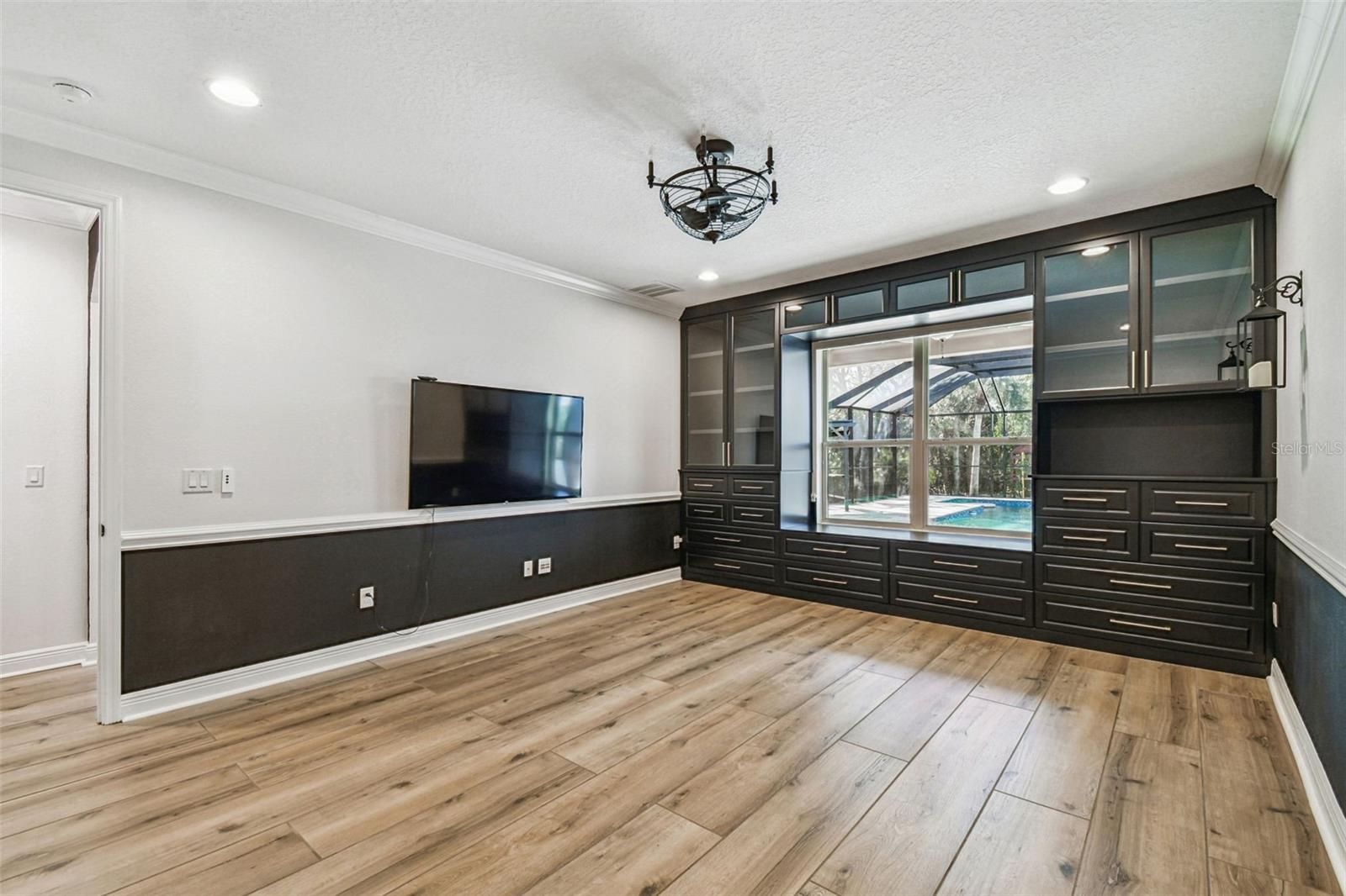 ESTUARY OF MOBBLY BAY - Residential