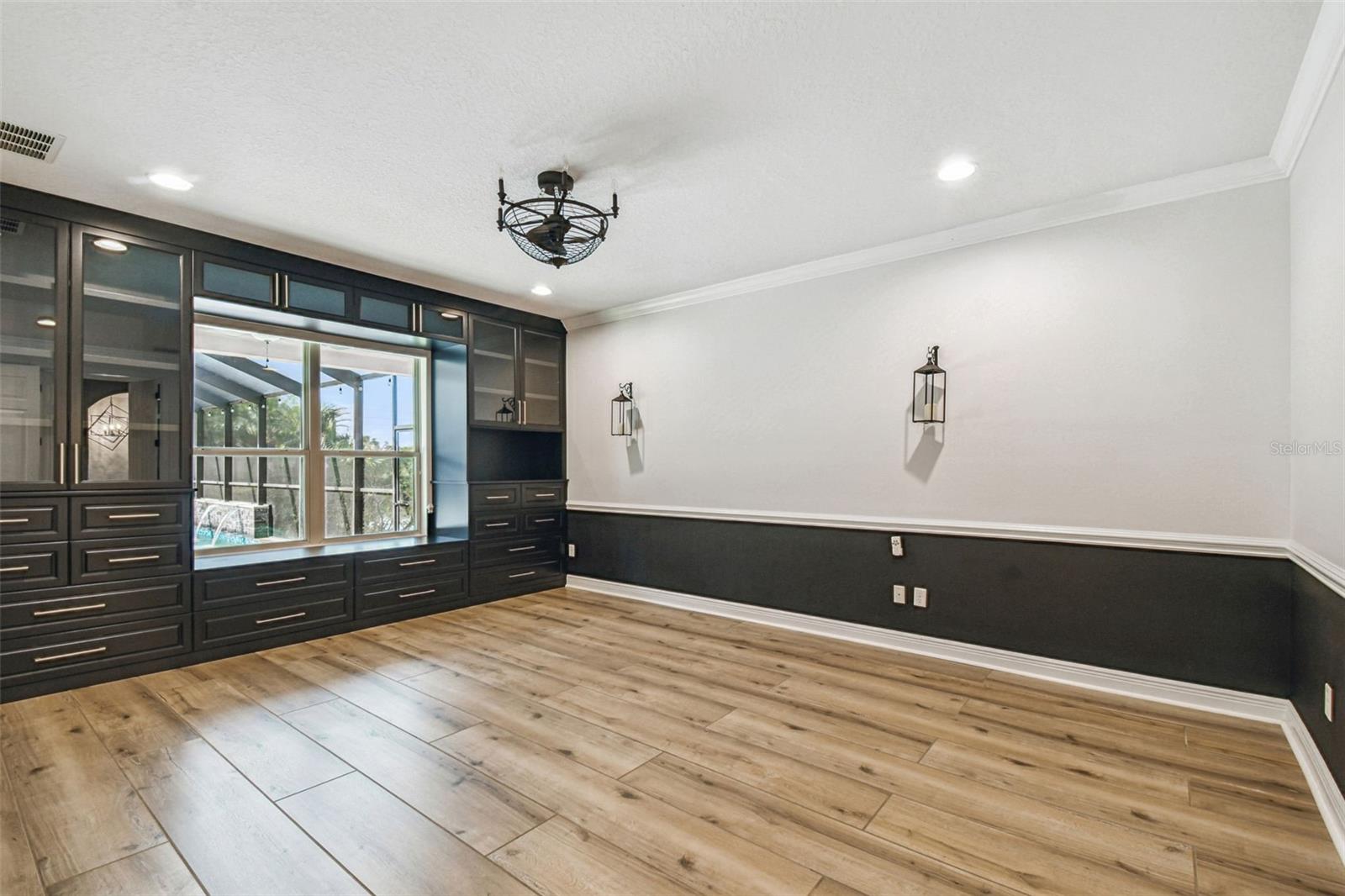 ESTUARY OF MOBBLY BAY - Residential