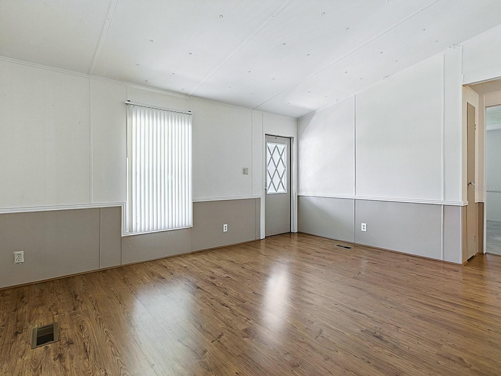 LADY LAKE ORANGE BLOSSOM GARDENS UNIT 06 - Residential