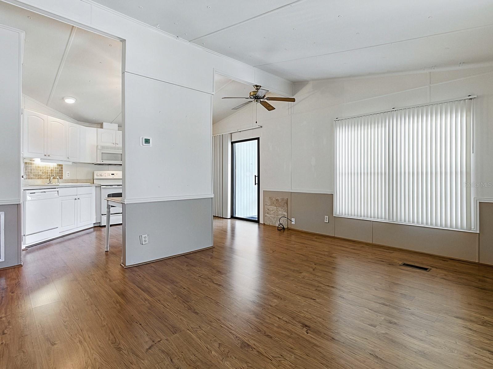 LADY LAKE ORANGE BLOSSOM GARDENS UNIT 06 - Residential