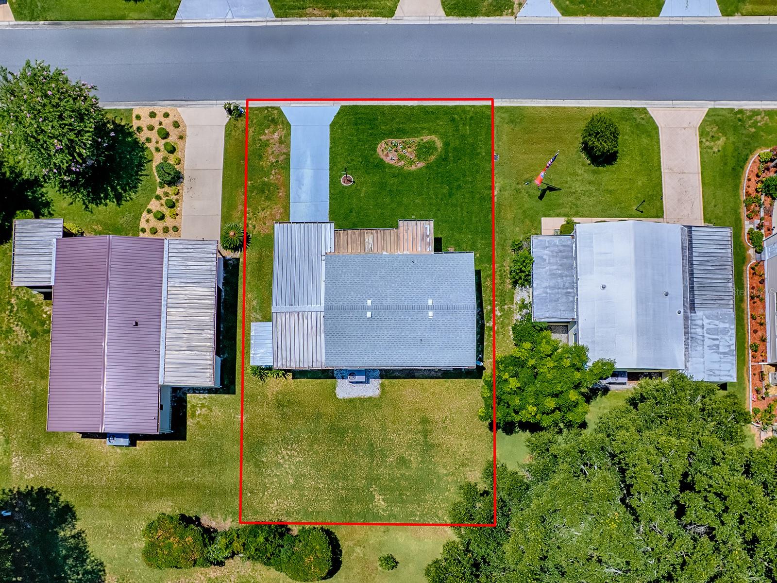LADY LAKE ORANGE BLOSSOM GARDENS UNIT 06 - Residential