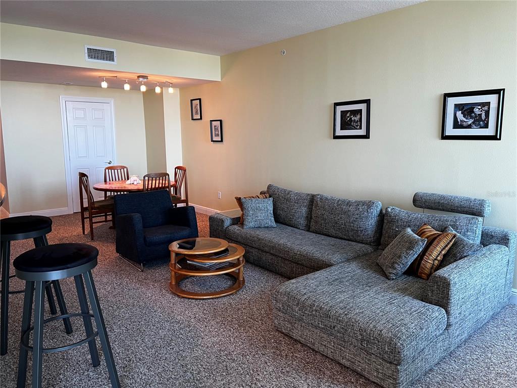 ALINARI - Residential Lease