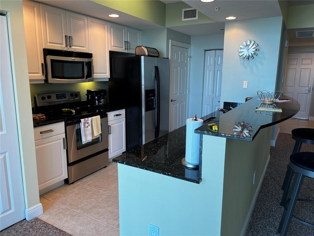 ALINARI - Residential Lease