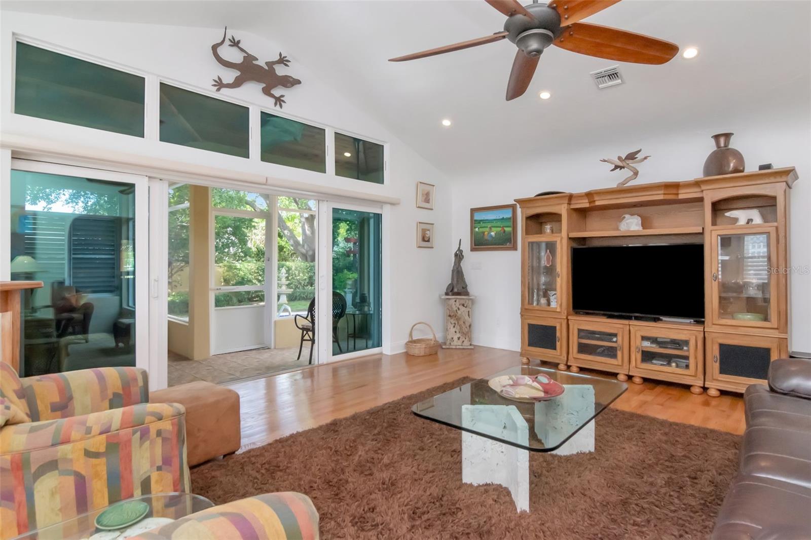 GRANADA TERRACE ADD REP - Residential