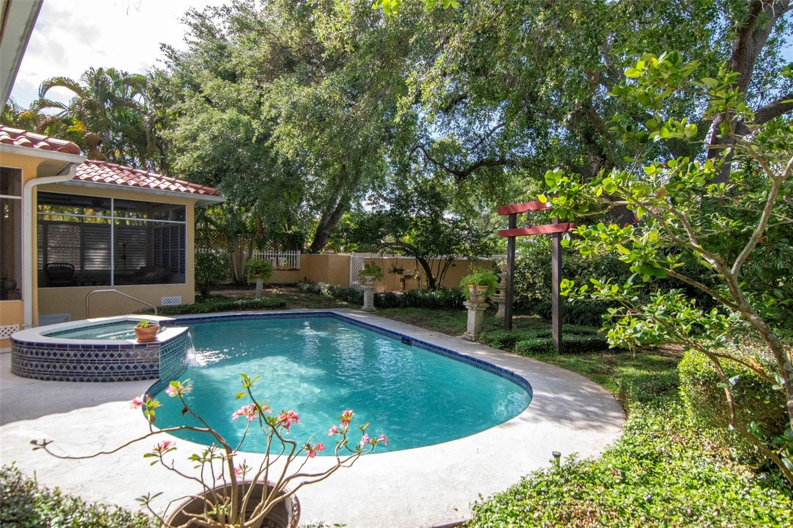 GRANADA TERRACE ADD REP - Residential