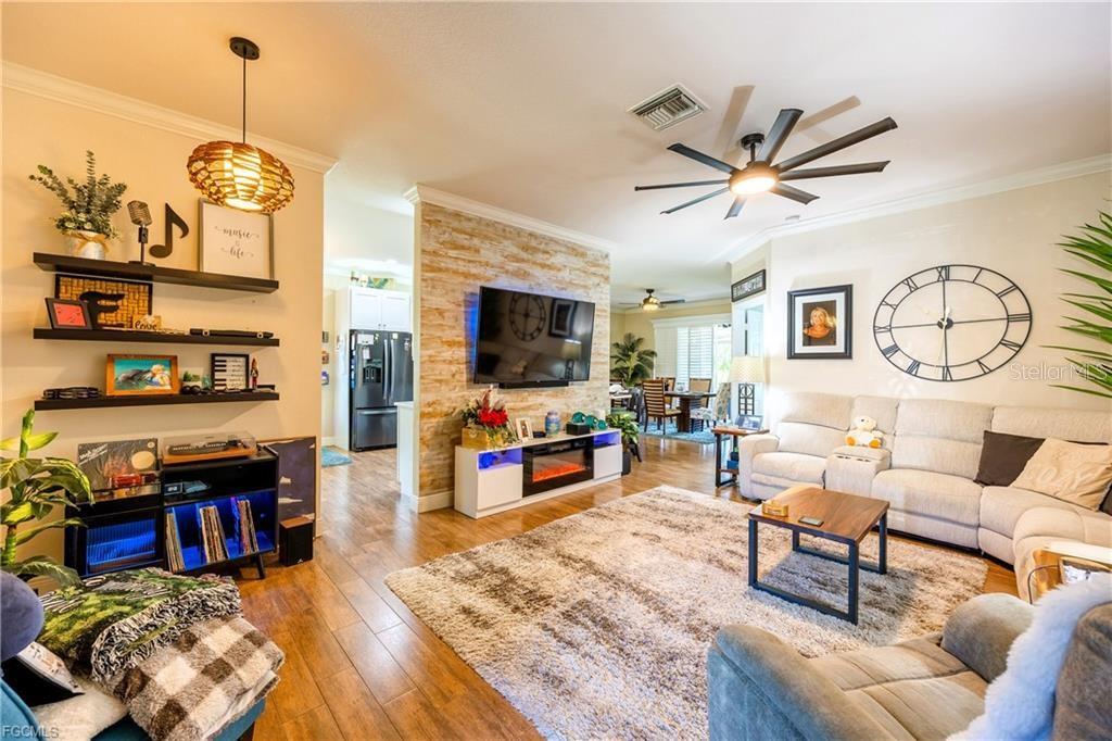 HEATHERWOOD LAKES - Residential