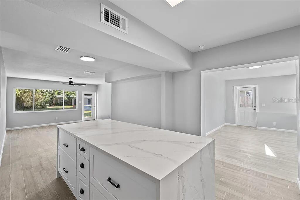 3169 BELLEVUE STREET