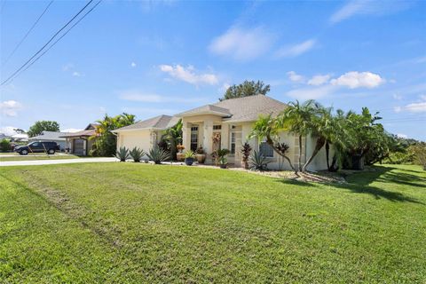 A home in PUNTA GORDA