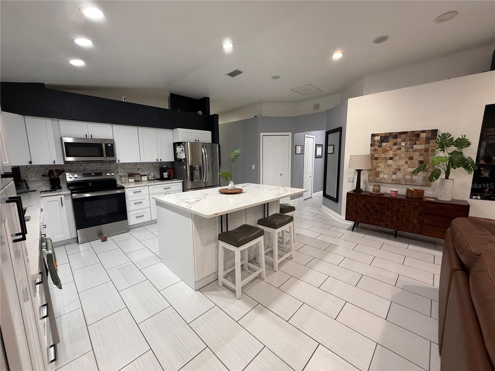 SOUTH POINTE PH 5 - Residential