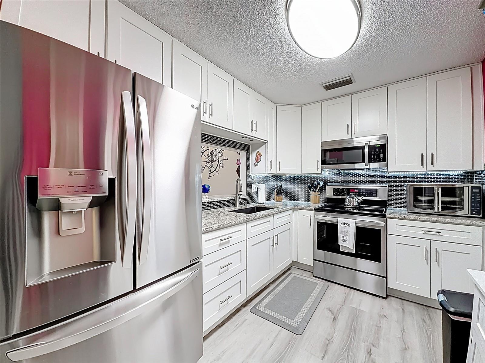 EASTWOOD SHORES 5 - Residential