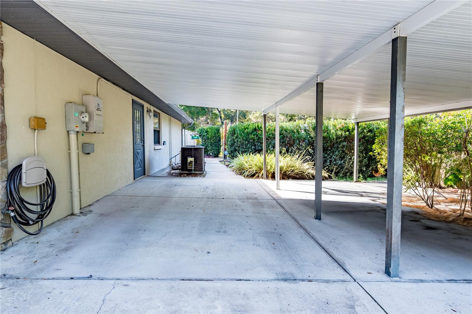 SOUTHERN OAKS - Residential