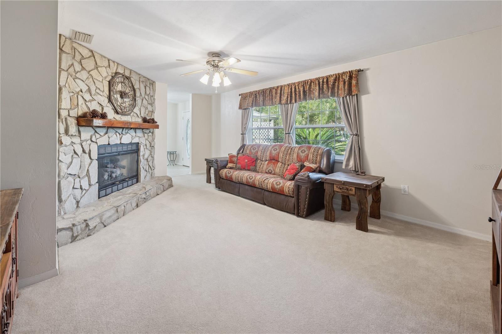 SOUTHERN OAKS - Residential