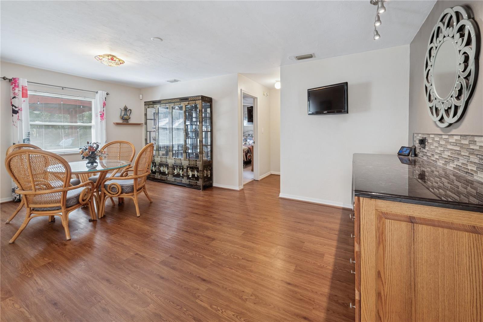 SOUTHERN OAKS - Residential