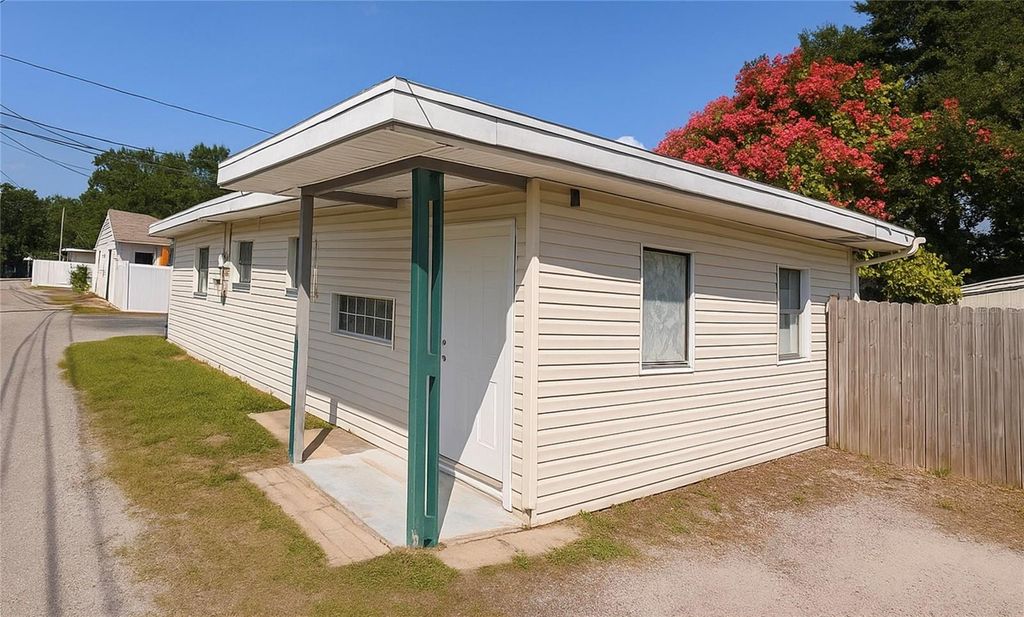 Photo of 110 NE Monroe Circle N, St Petersburg, FL 33702 (MLS # O6360028)