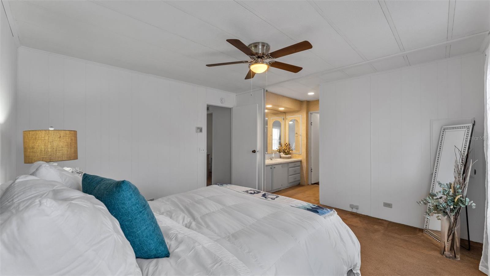 LAKESIDE HILLS ESTATES - Residential