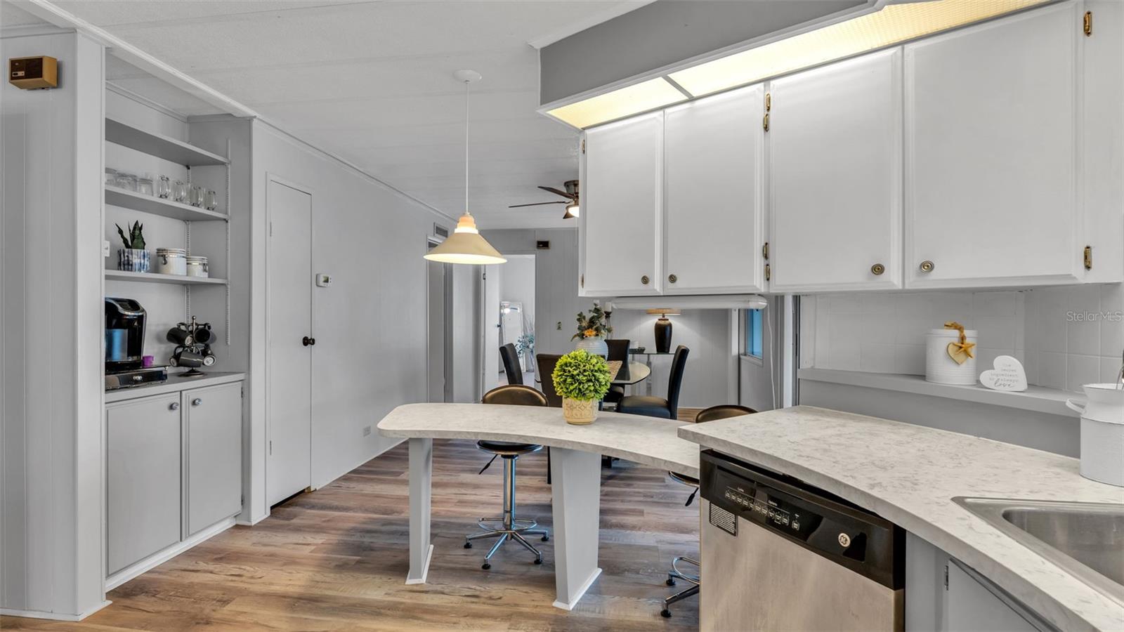 LAKESIDE HILLS ESTATES - Residential