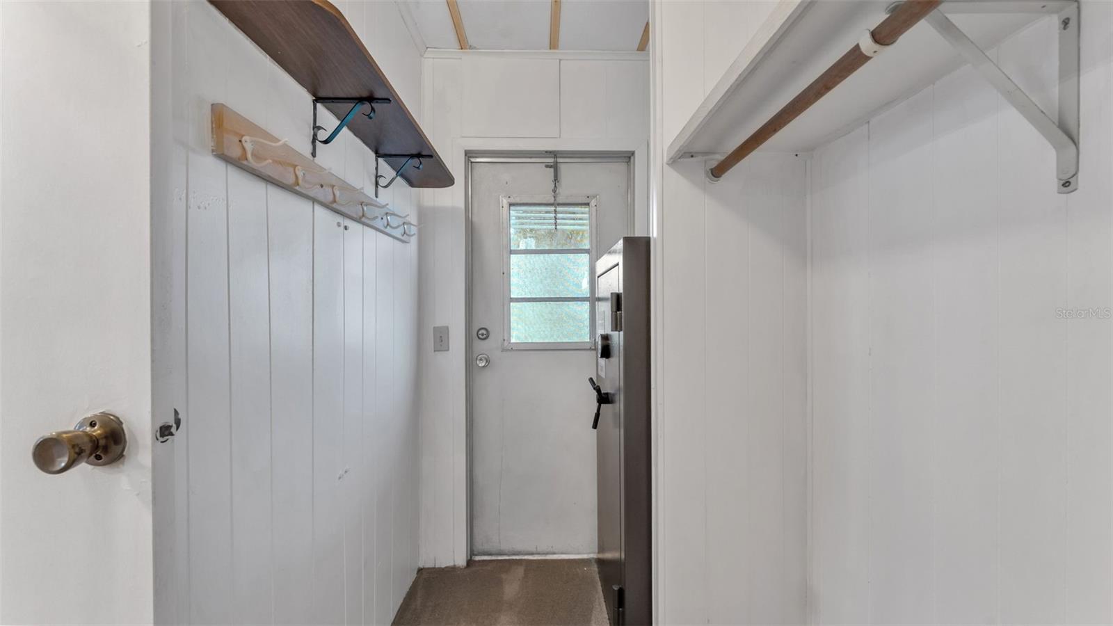 LAKESIDE HILLS ESTATES - Residential