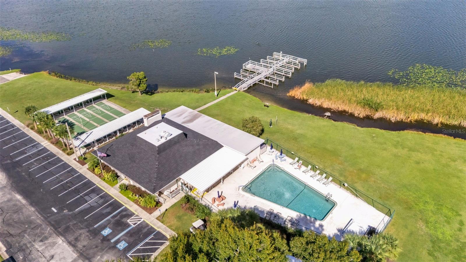 LAKESIDE HILLS ESTATES - Residential