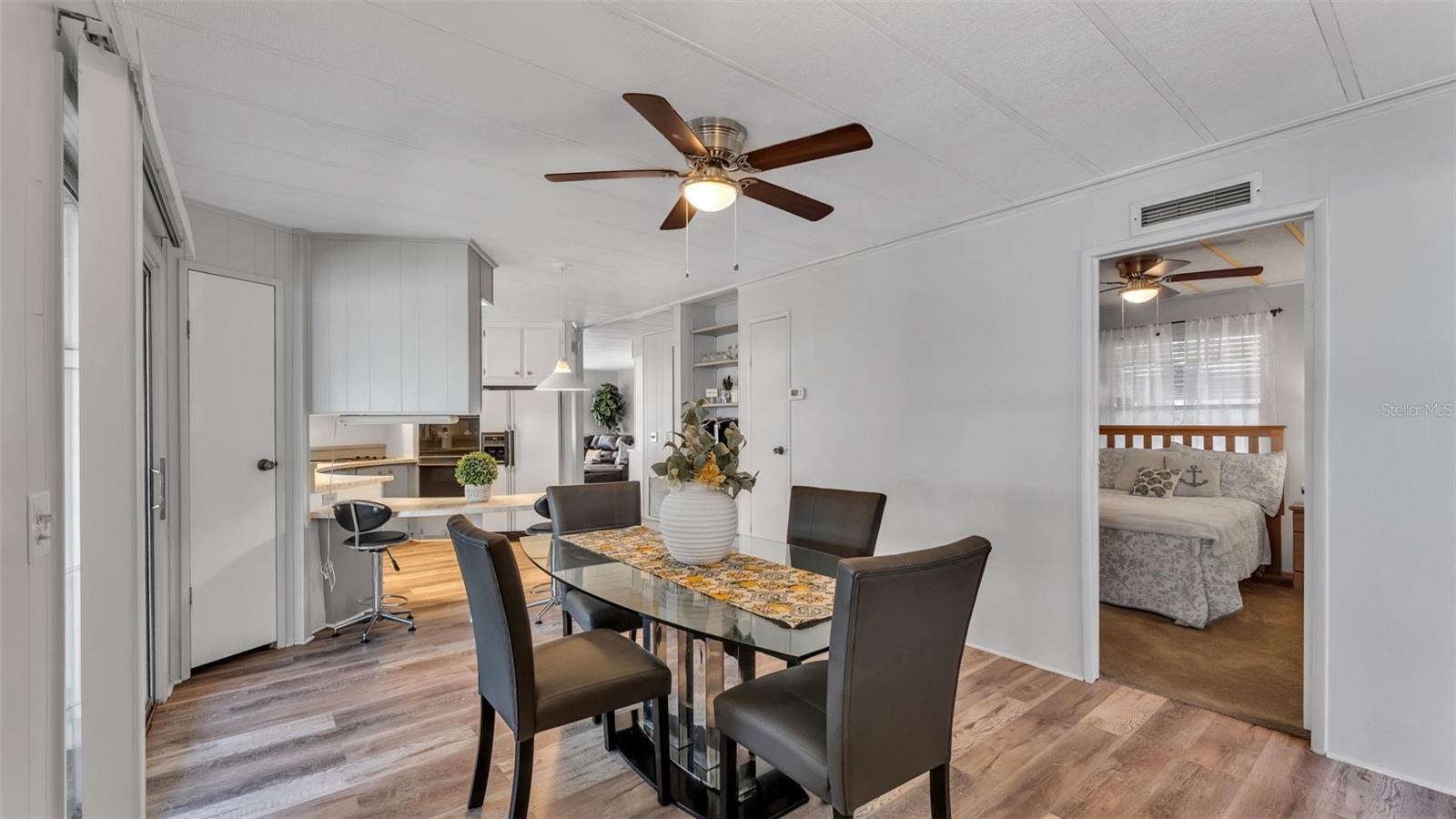 LAKESIDE HILLS ESTATES - Residential