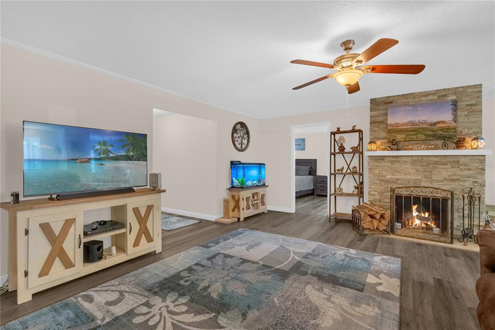 316 N LEAVITT AVENUE