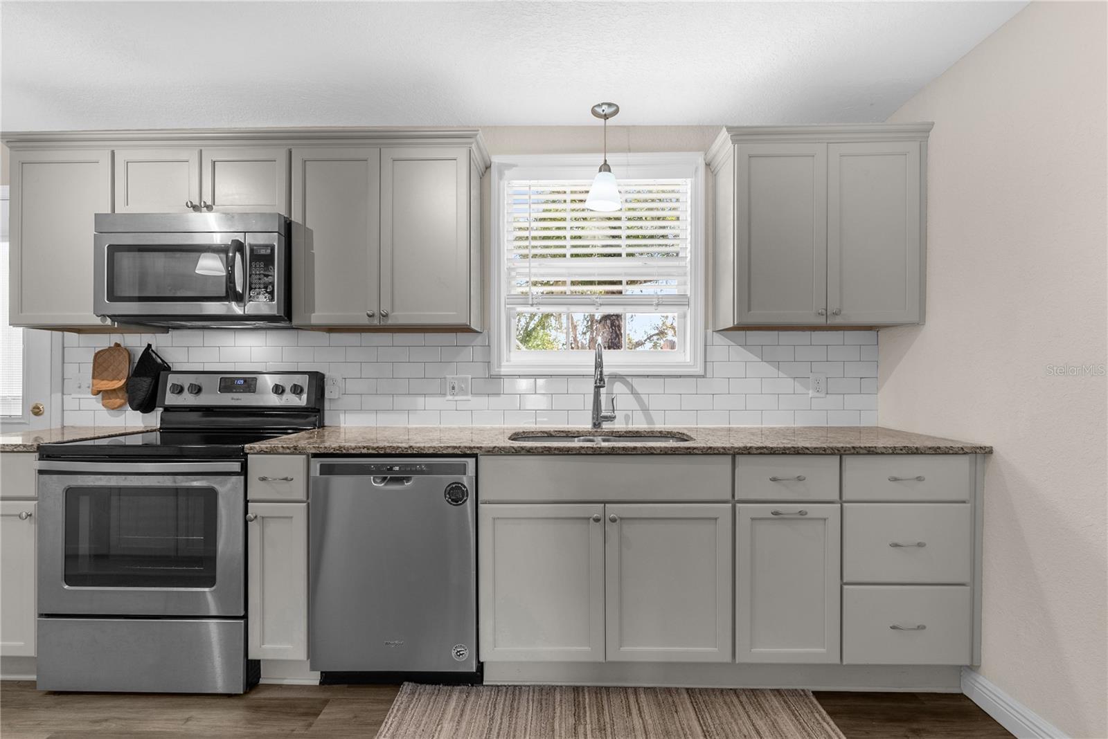 316 N LEAVITT AVENUE