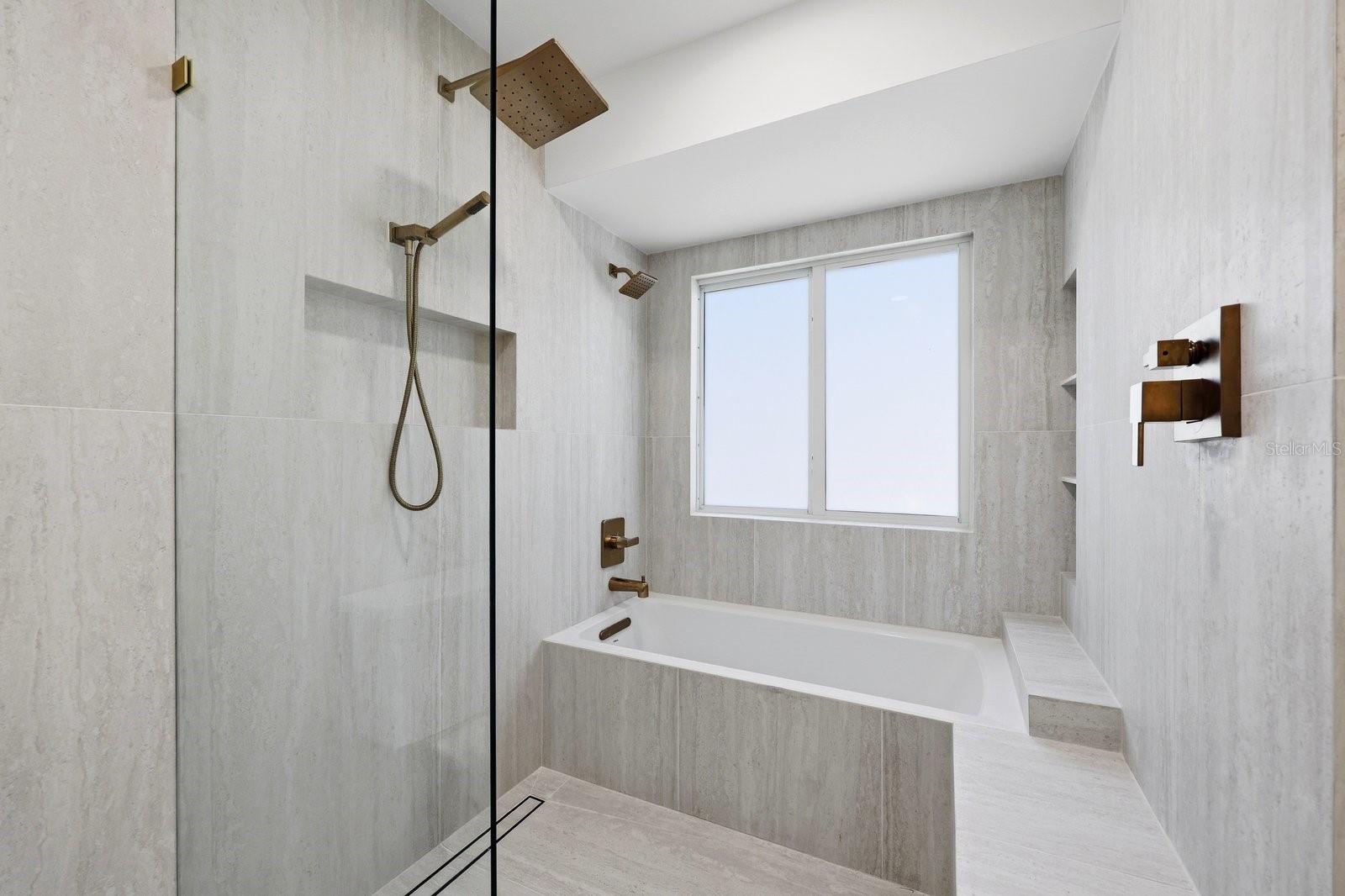 SOUND WEST - Residential