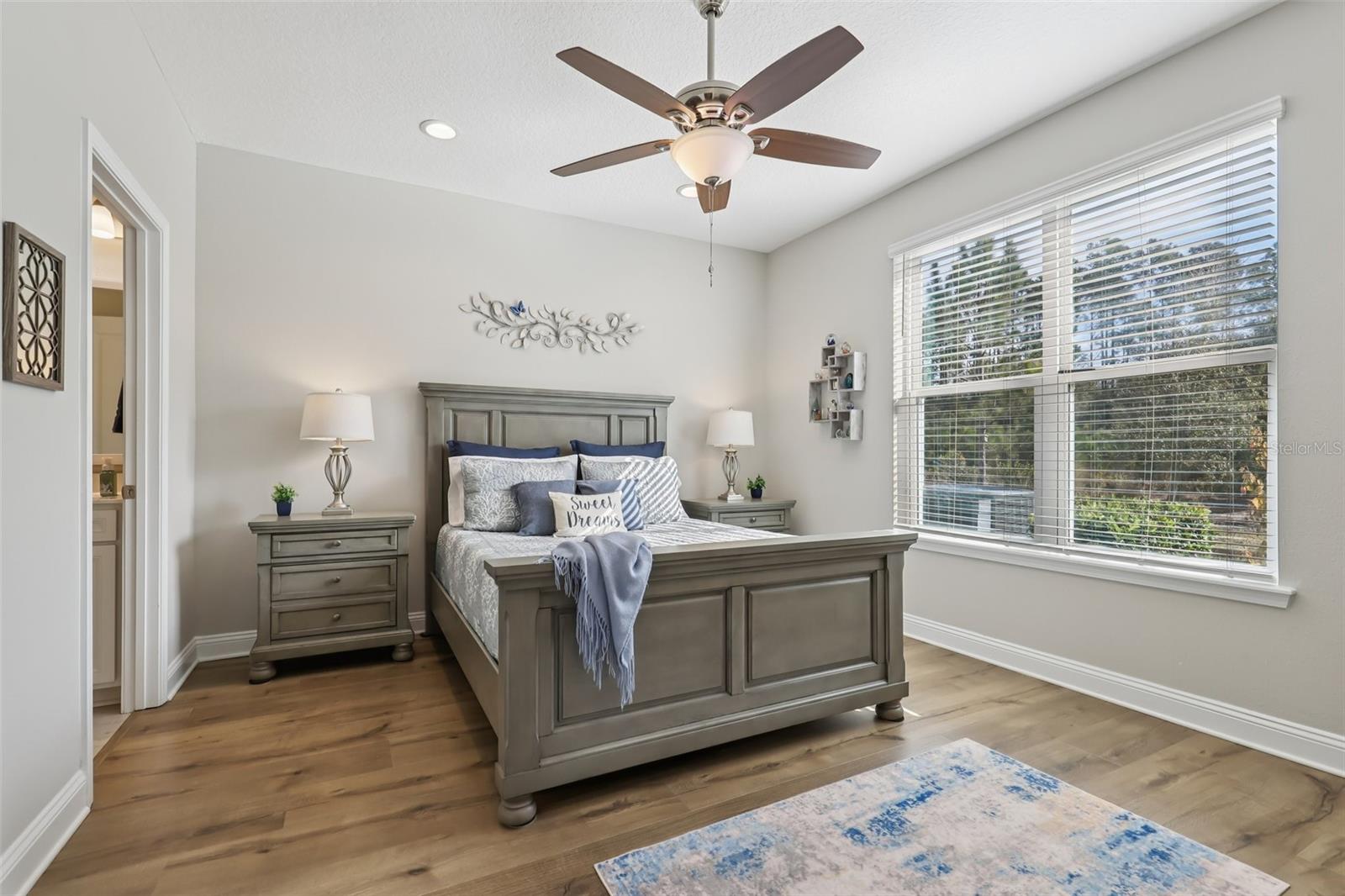 HOLLY FOREST TWNHMS - Residential