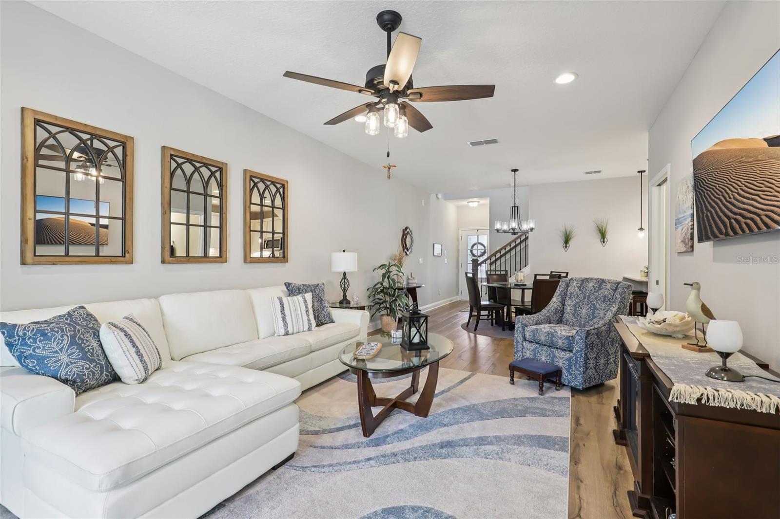 HOLLY FOREST TWNHMS - Residential