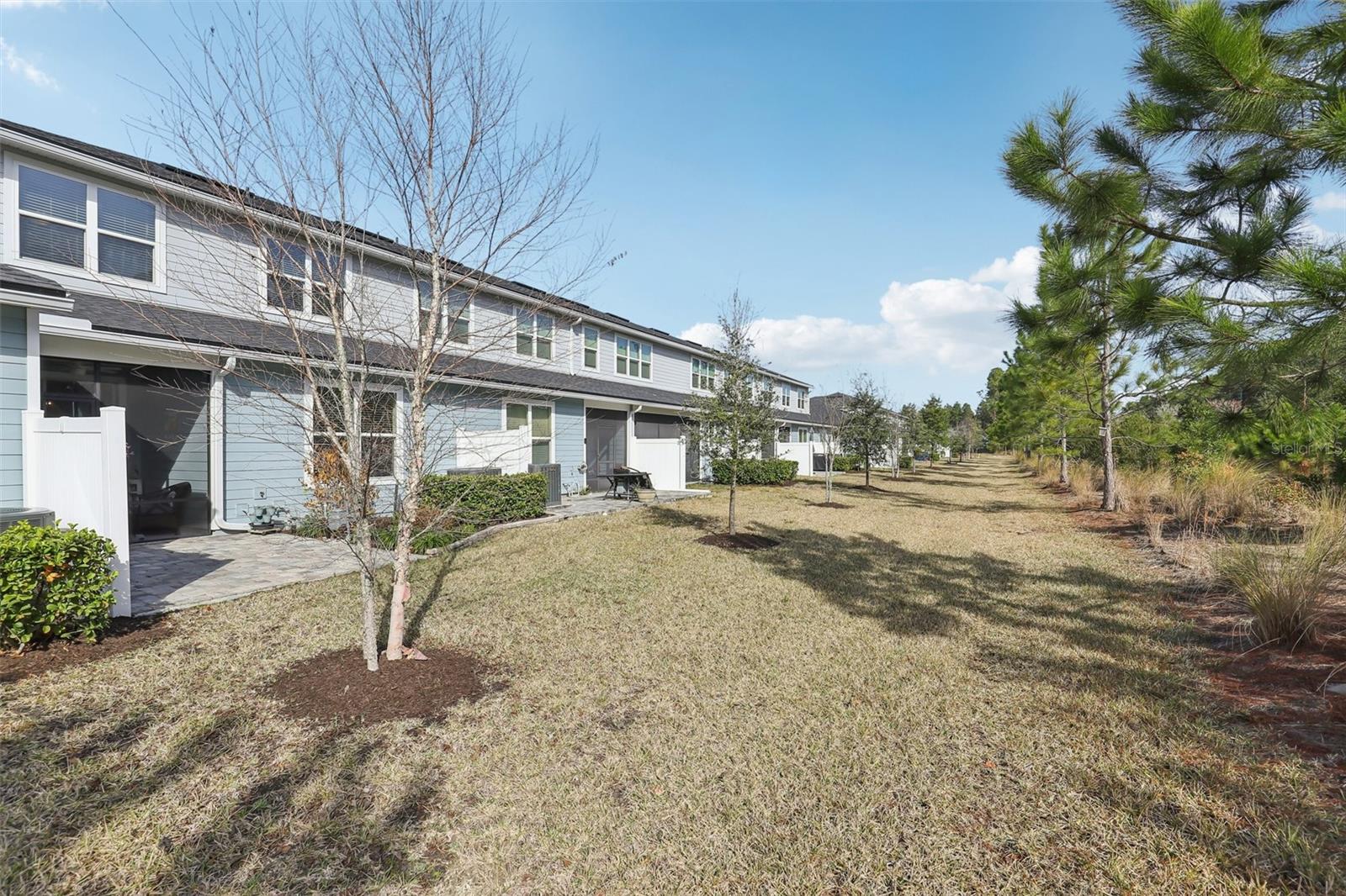 HOLLY FOREST TWNHMS - Residential