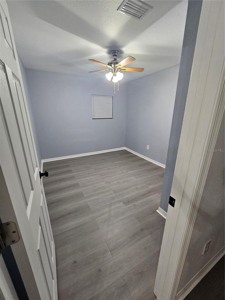 ACREAGE & UNREC - Residential Lease