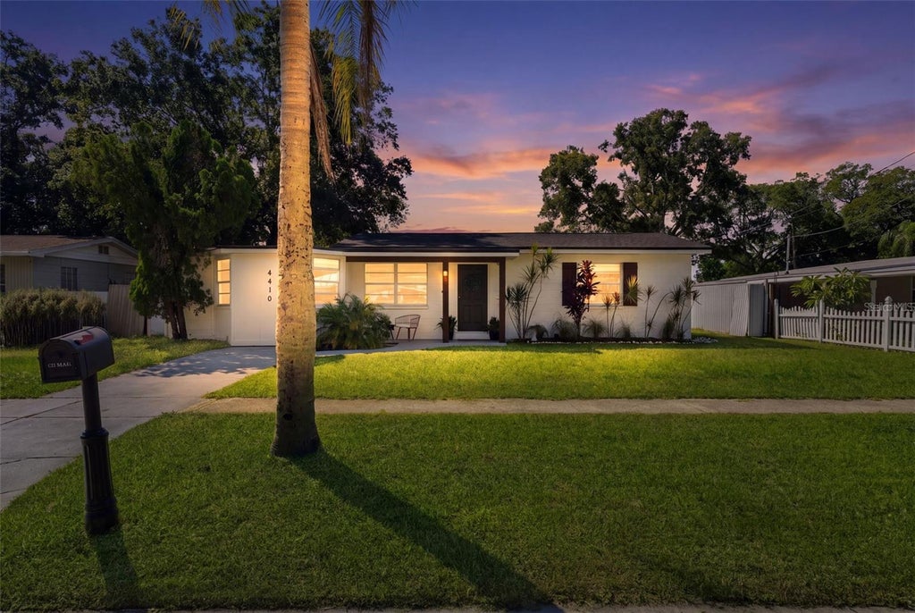 Photo of 4410 W Iowa Avenue, Tampa, FL 33616 (MLS # TB8558200)