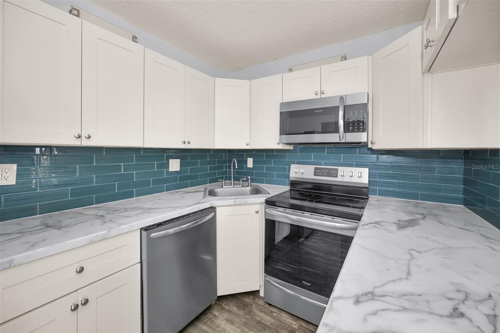 PINE RIDGE AT PALM HARBOR - Residential