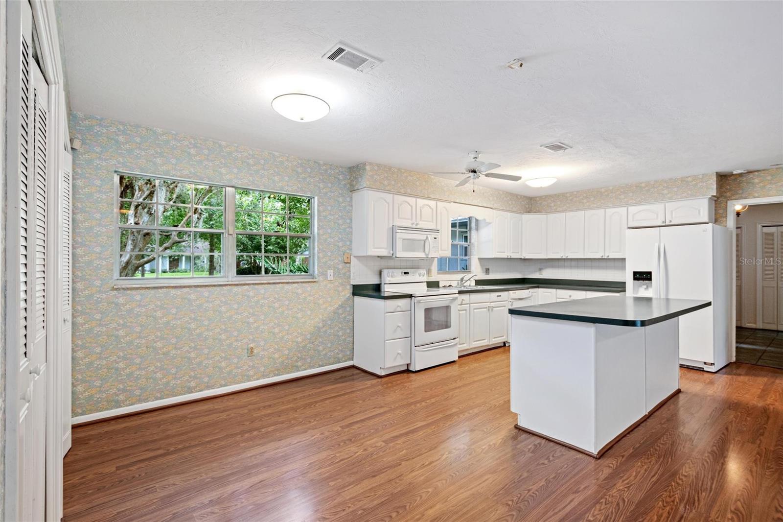 BRYWOOD - Residential