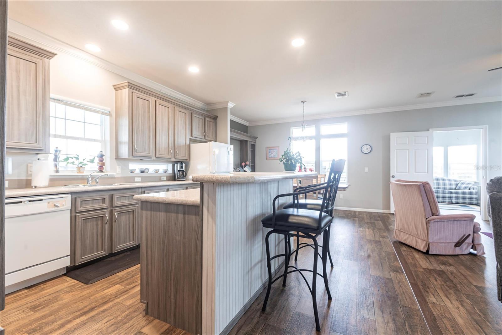 KINGS GATE CLUB MHP - Residential