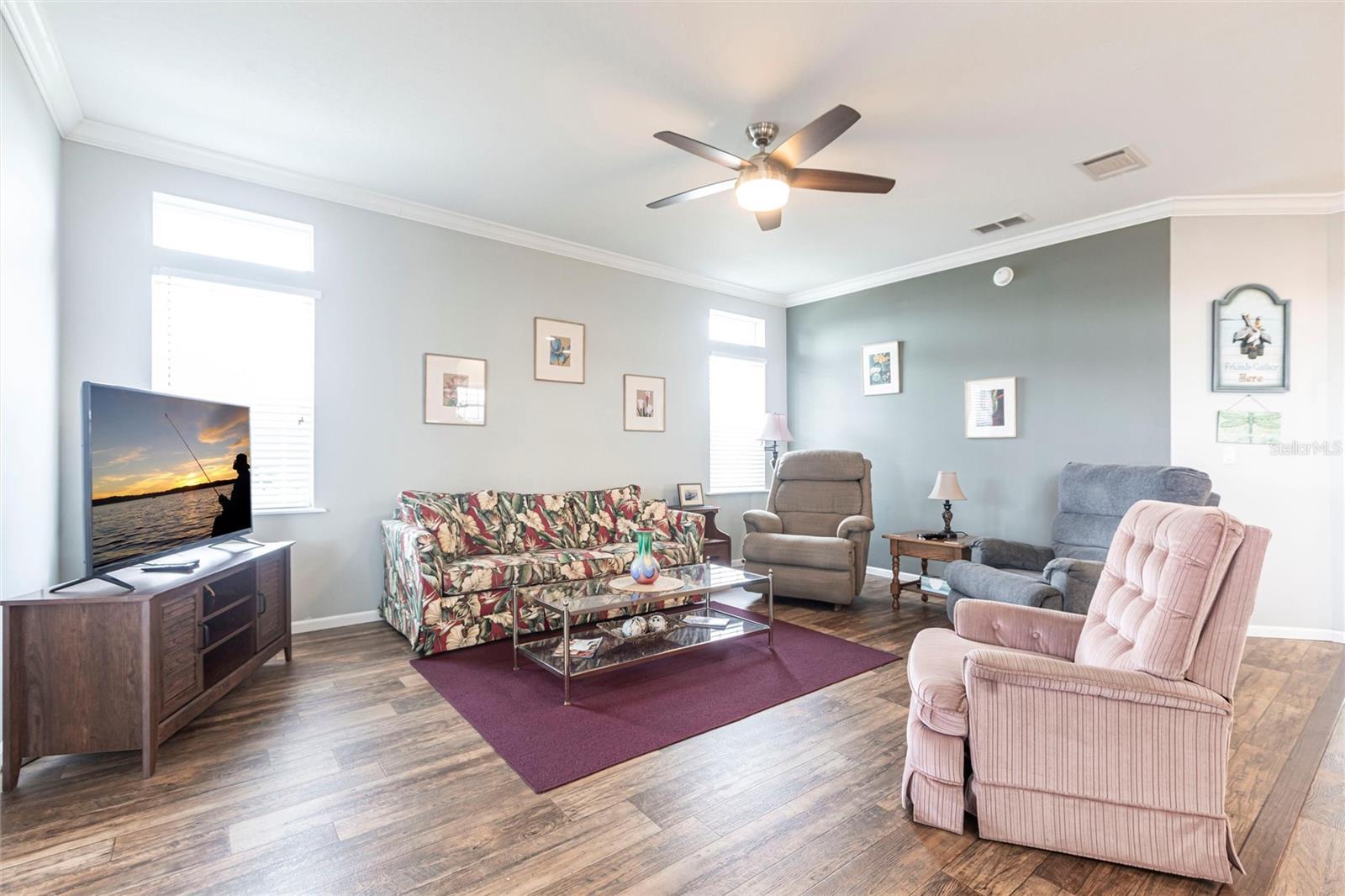 KINGS GATE CLUB MHP - Residential