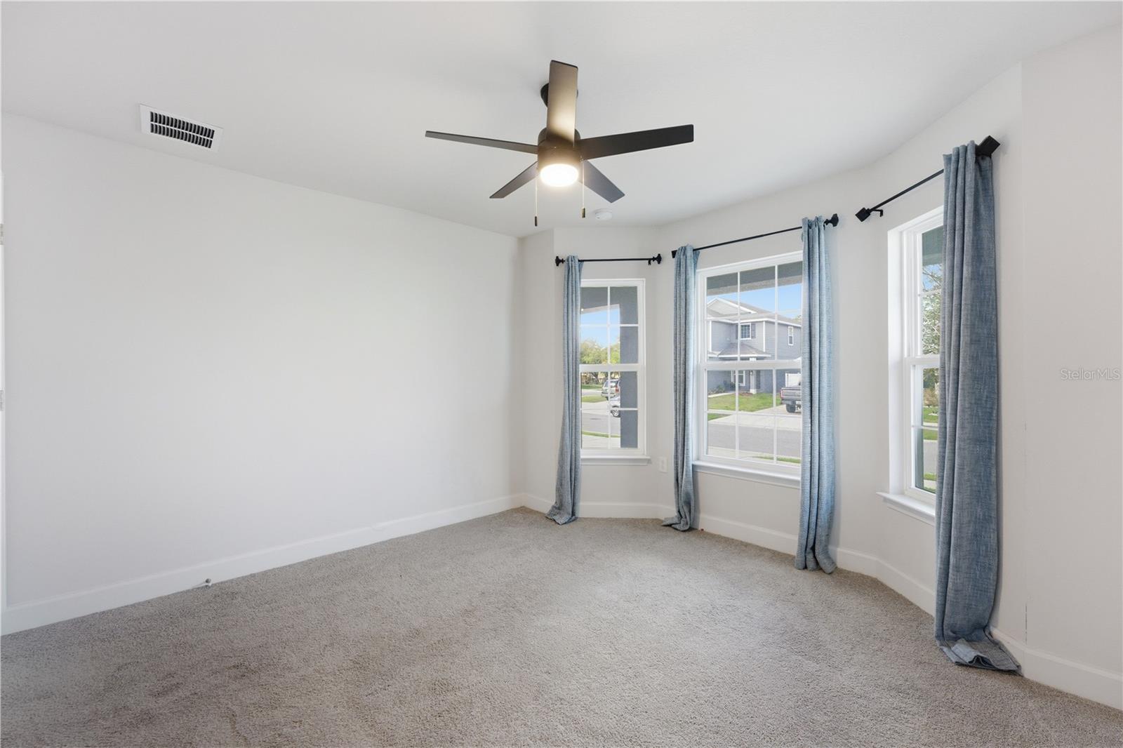 KRENSON BAY - Residential