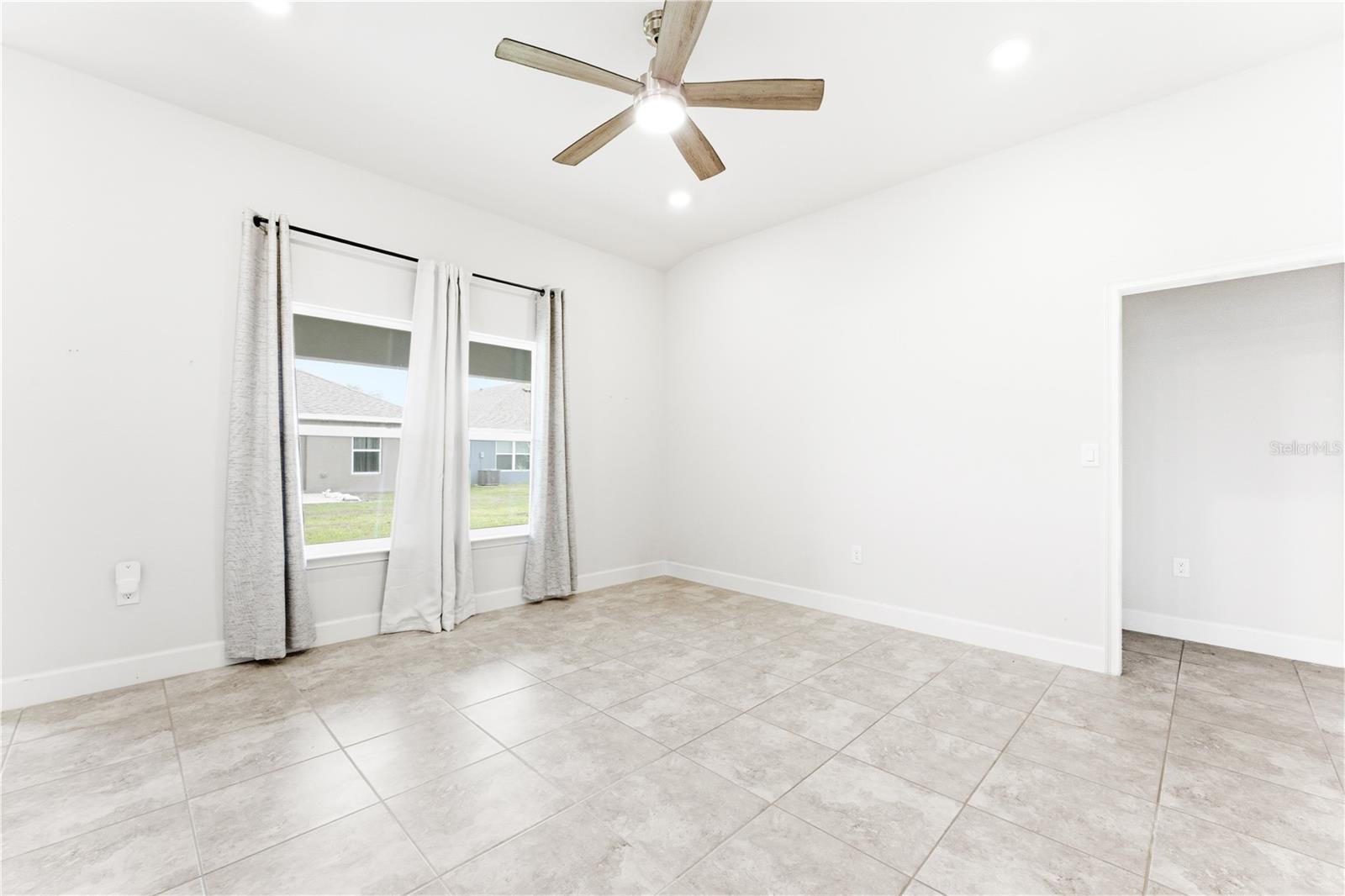 KRENSON BAY - Residential