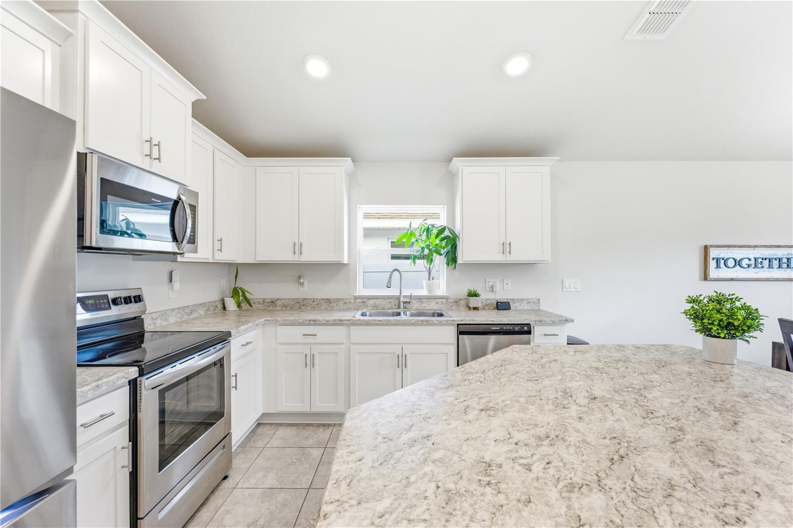 KRENSON BAY - Residential