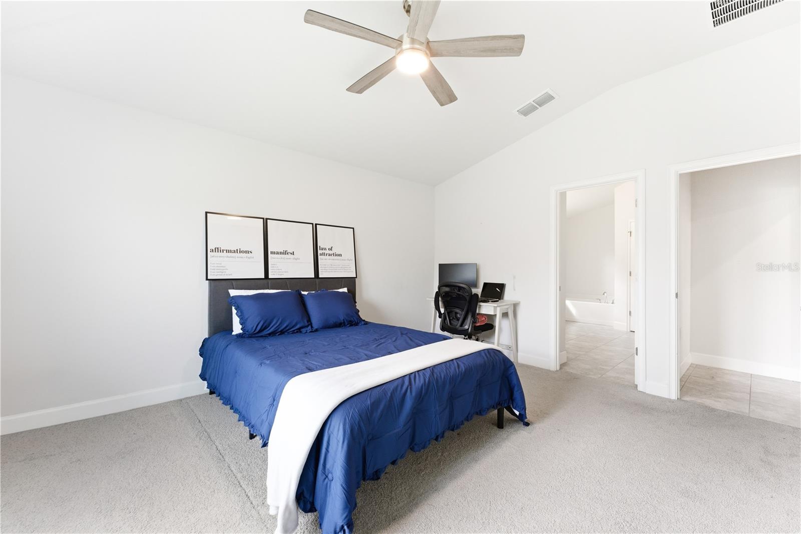 KRENSON BAY - Residential