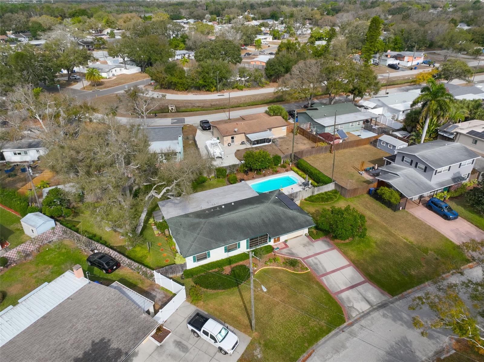 MEADOW LAWN 12TH ADD - Residential