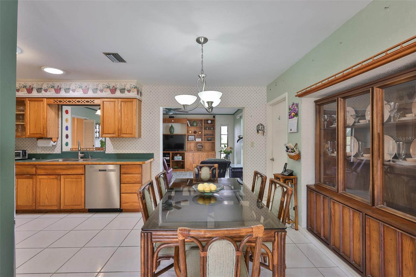 MEADOW LAWN 12TH ADD - Residential