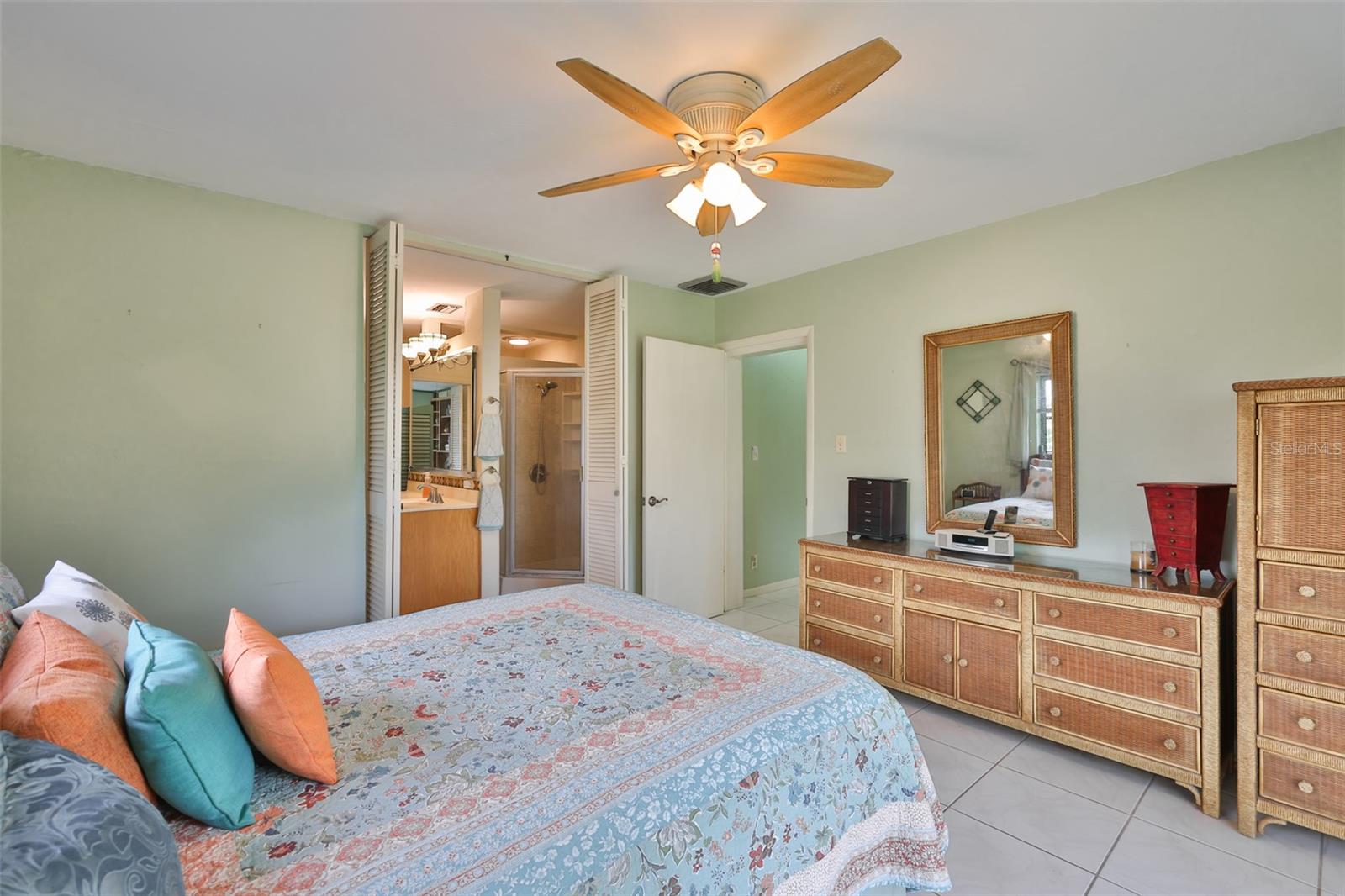 MEADOW LAWN 12TH ADD - Residential