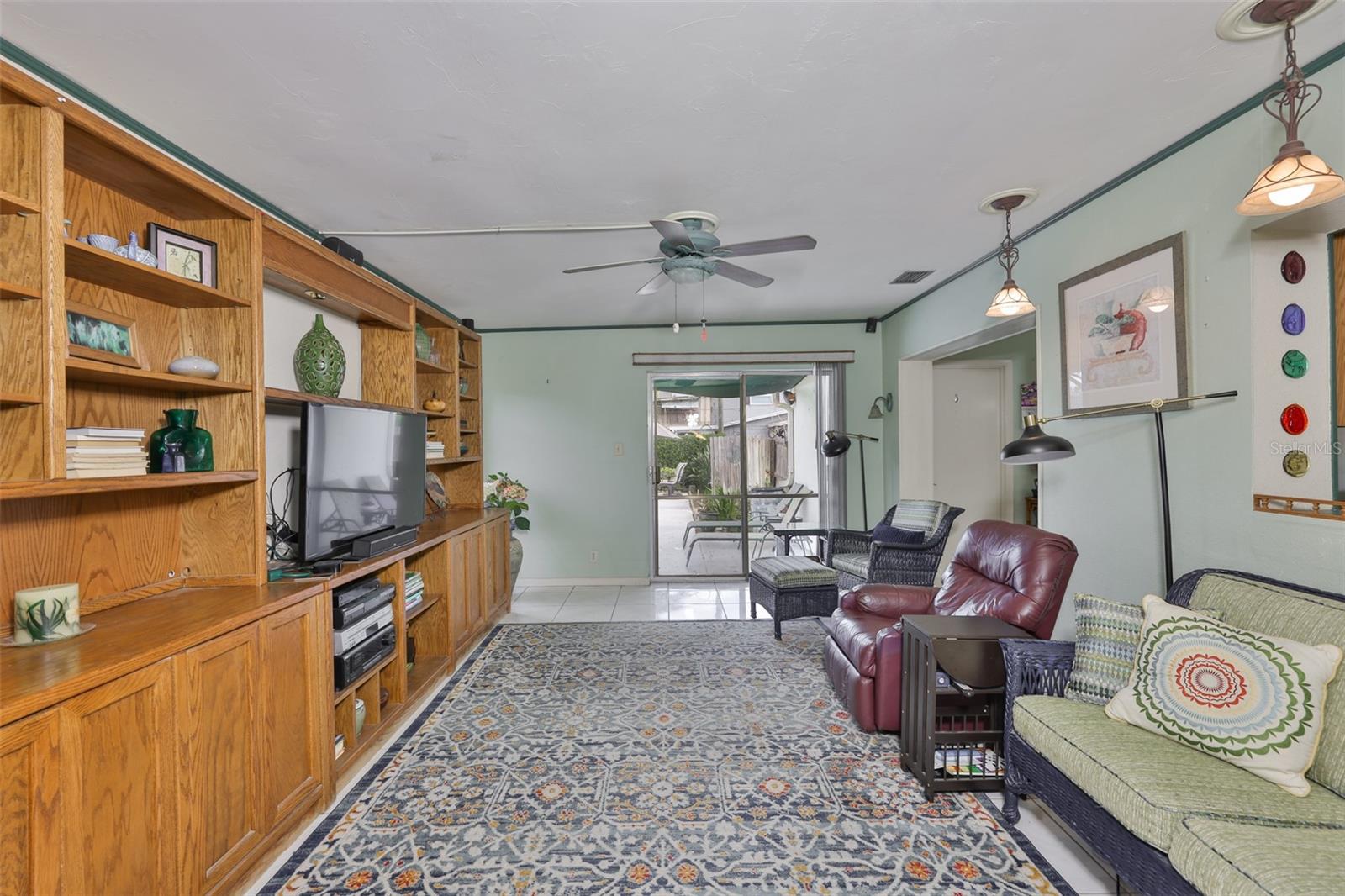 MEADOW LAWN 12TH ADD - Residential