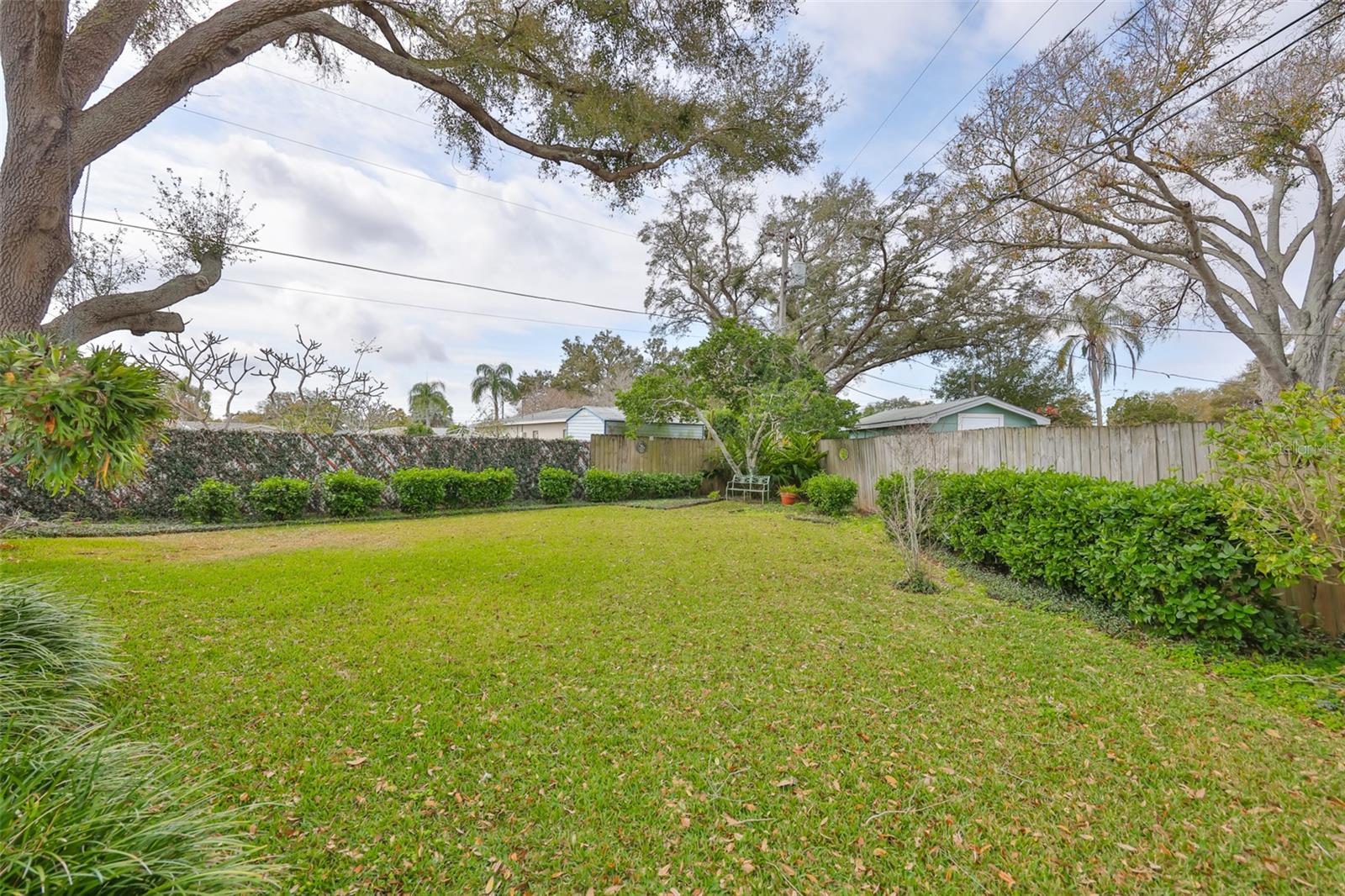 MEADOW LAWN 12TH ADD - Residential