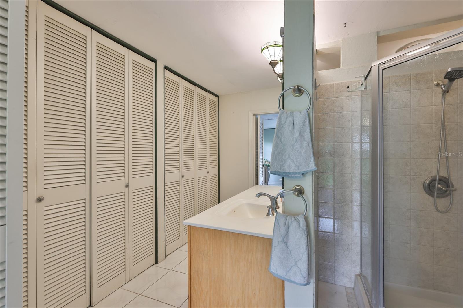 MEADOW LAWN 12TH ADD - Residential